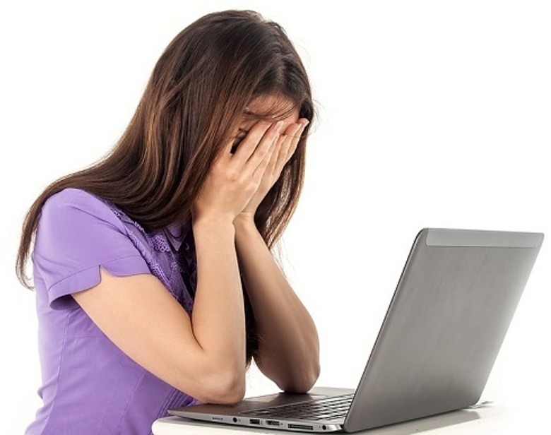 Девочки страдают сильнее от соцсетей