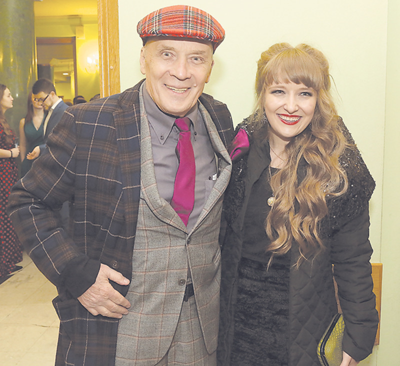  Александр Филиппенко пришел на церемонию вместе с дочерью Александрой