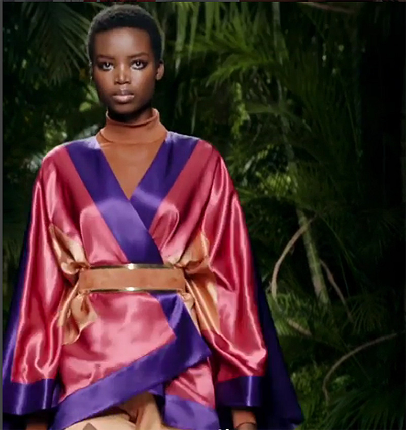 Пояс подчеркнет талию