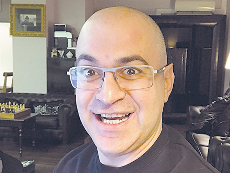 Гарик Мартиросян