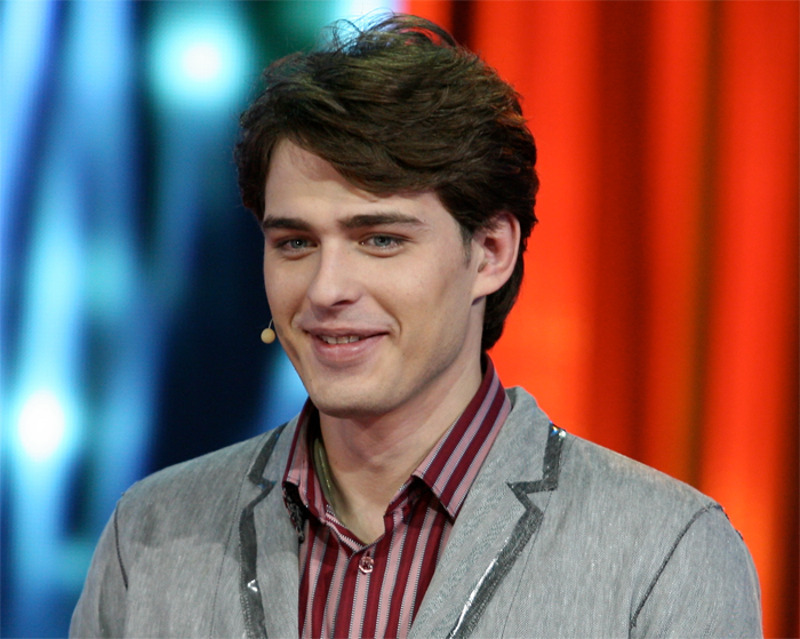 Василий Степанов