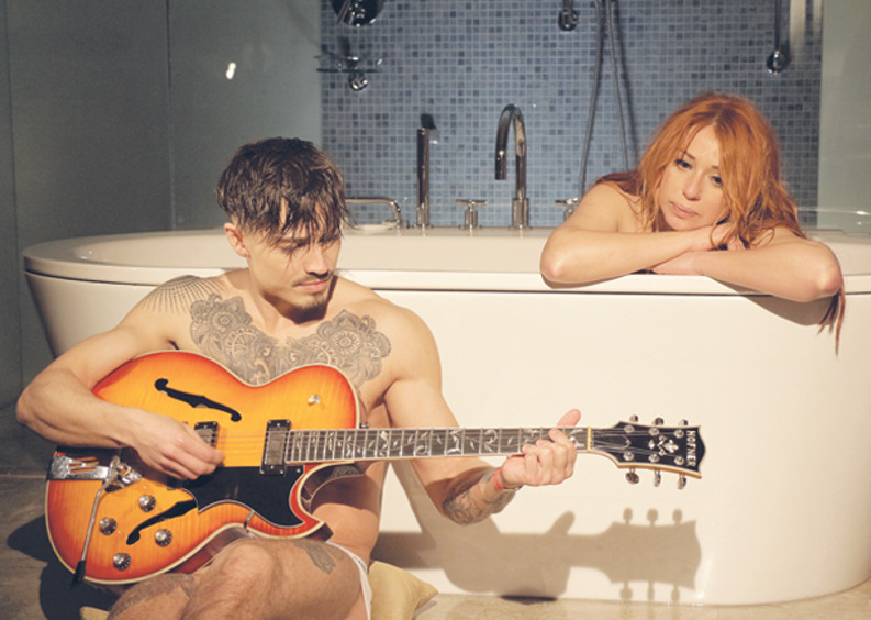 Алена Апина на съемках нового клипа