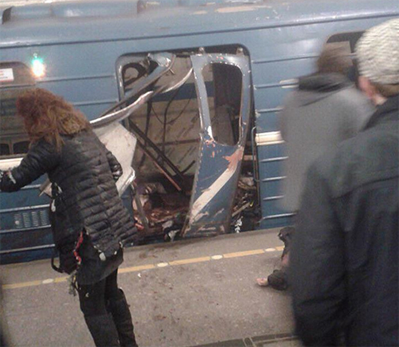 Звезды отреагировали на теракт в Санкт-Петербурге