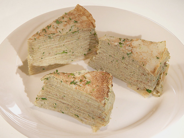 БЛИННЫЙ ПИРОГ С КУРИЦЕЙ И ГРИБАМИ