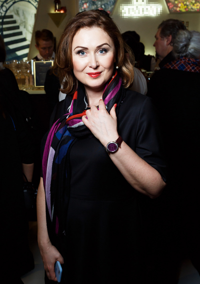 Телеведущая Елена Ищеева