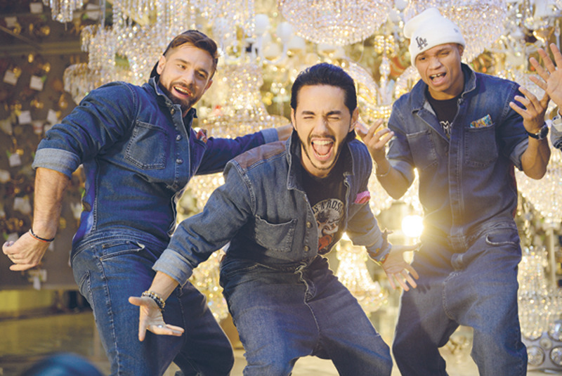 В новом видео Тимур танцует с командой ART DOGS под руководством известного хореографа Игоря Рудника