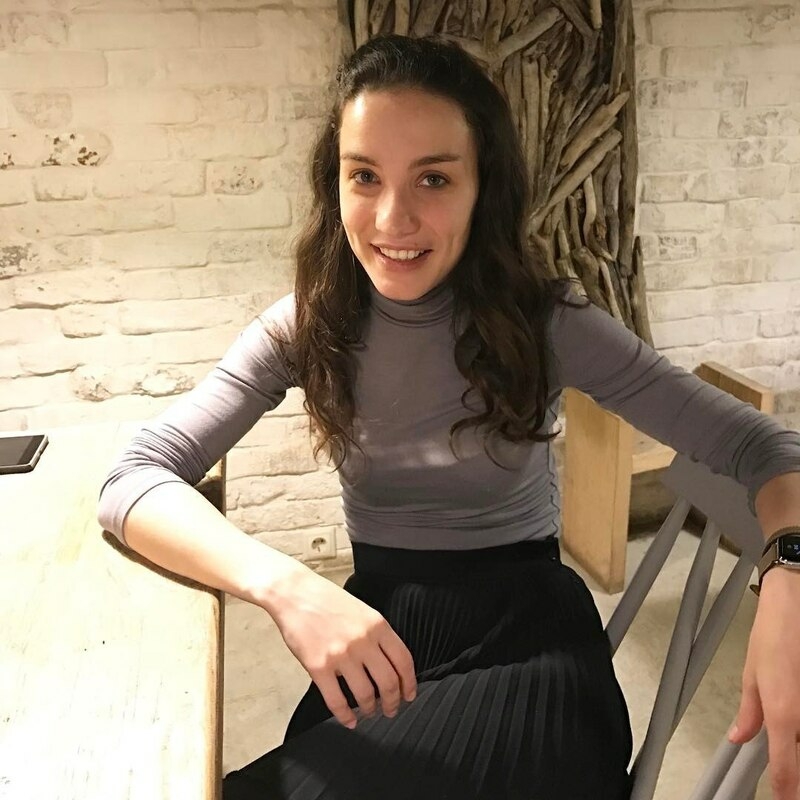 Дайнеко без макияжа