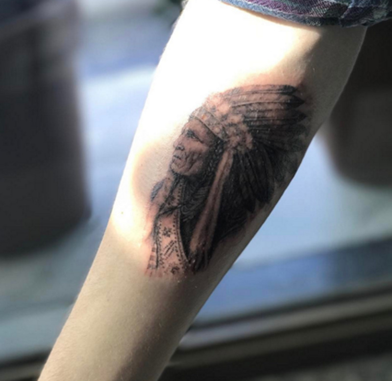 Первая татуировка Бруклина Бекхэма