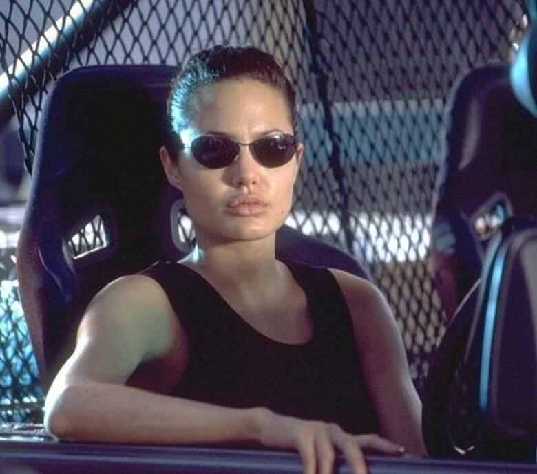 Анджелина Джоли