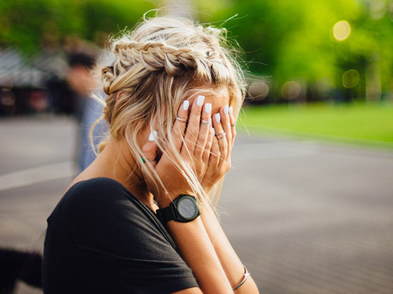 Опрос показал, что жизнь среднестатистической россиянки труднее, чем россиянина