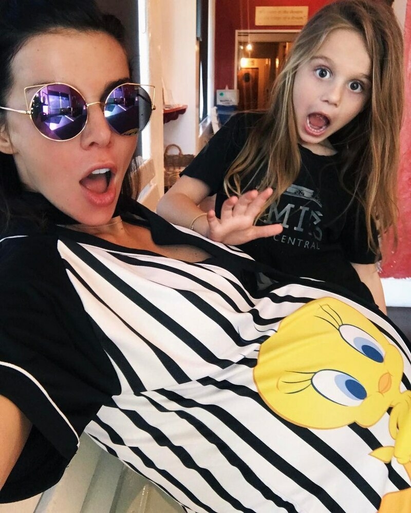 Седокова с дочкой