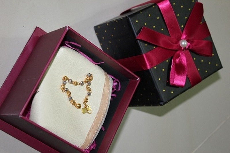 Храните украшения бережно