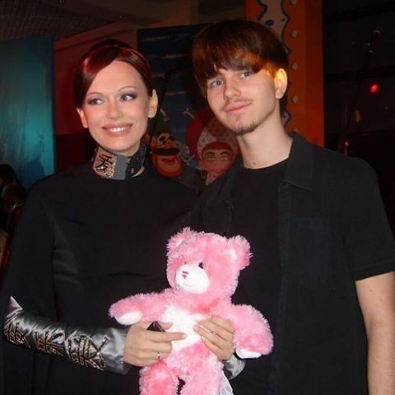 Безрукова с сыном