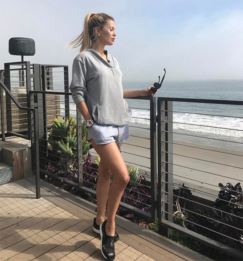 Боня в своих апартаментах