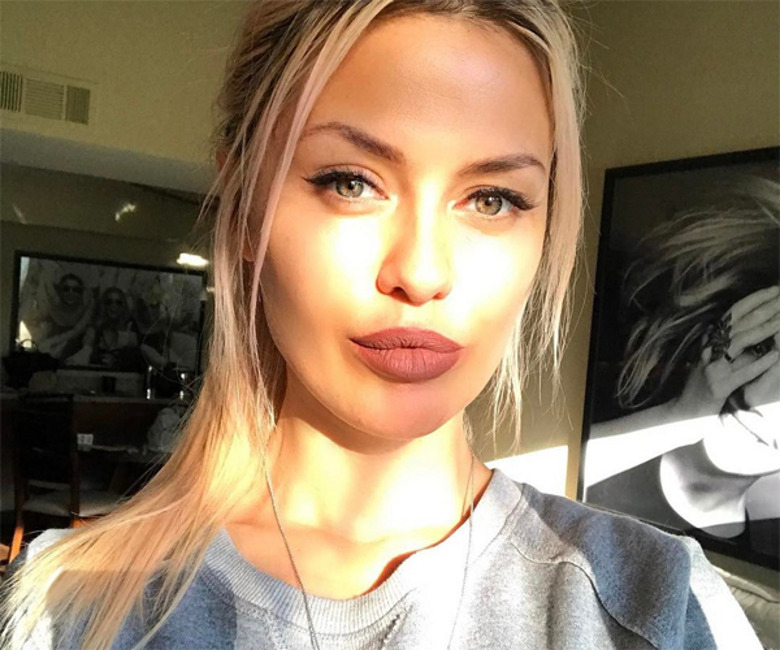 Виктория Боня