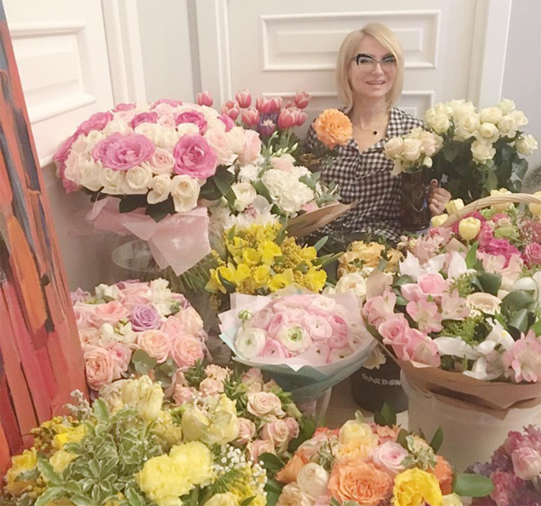 Хромченко принимает ванны из цветов