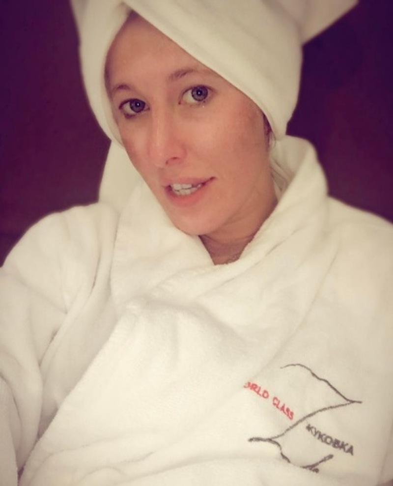 Это фото Ксюши вызвало шквал критики читателей ее микроблога