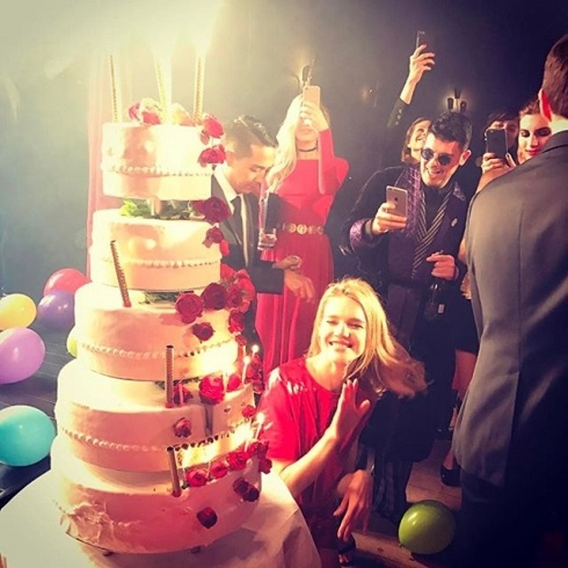 Праздничный торт