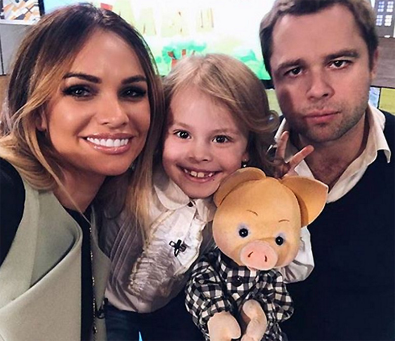 Виталий Гогунский и Ирина Маирко с дочерью