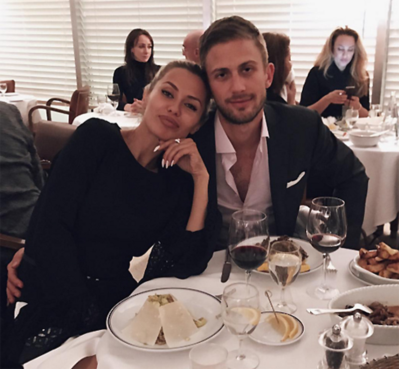 Виктория Боня и Алекс Смерфит вместе были около 6 лет