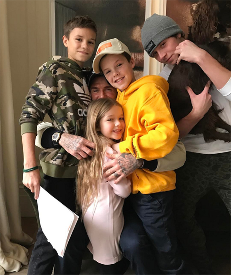 Дэвид Бекхэм с детьми