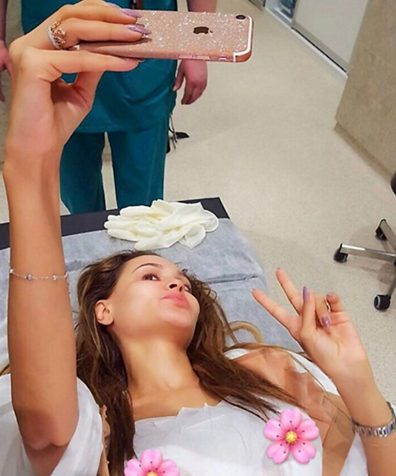 Анна Калашникова сама рассказала поклонникам, что планирует увеличить грудь