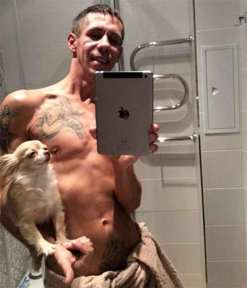 Новое скандальное селфи, сделанное Алексеем Паниным, "гуляет" по Сети