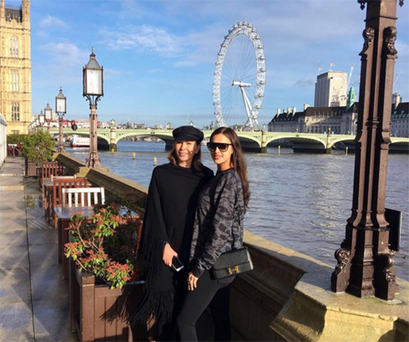 Ирина Шейк с подругой Ингой Рубинштейн