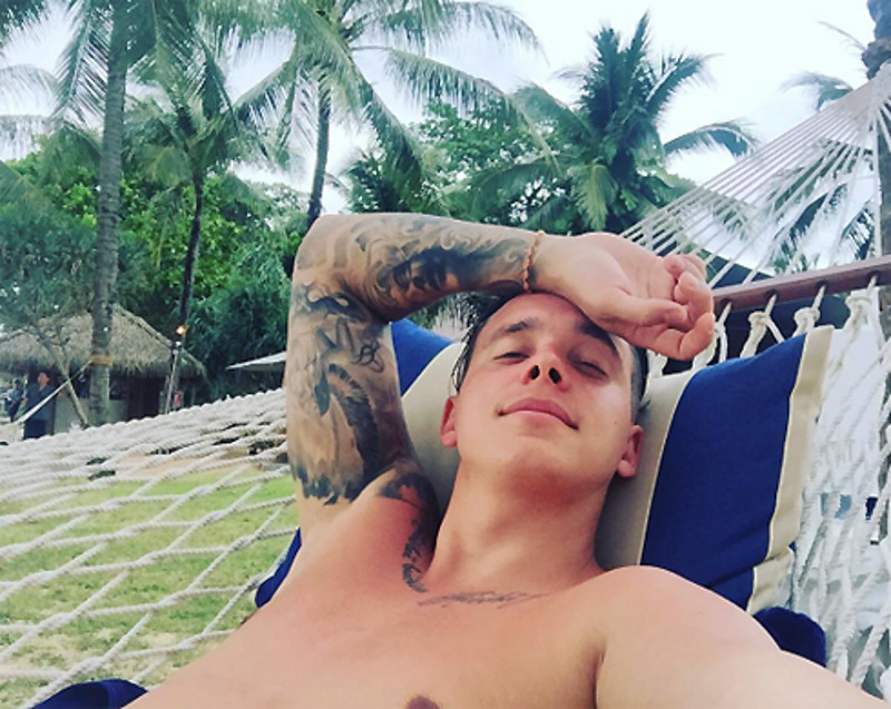 Фанаты по тату вычислили ее нового друга – это Артем Пиндюра