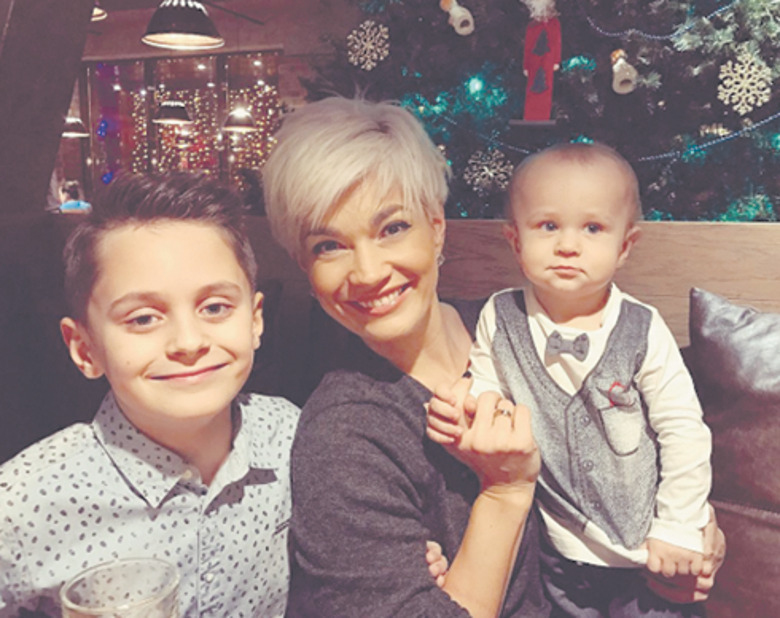 Юлия Костюшкина с детьми