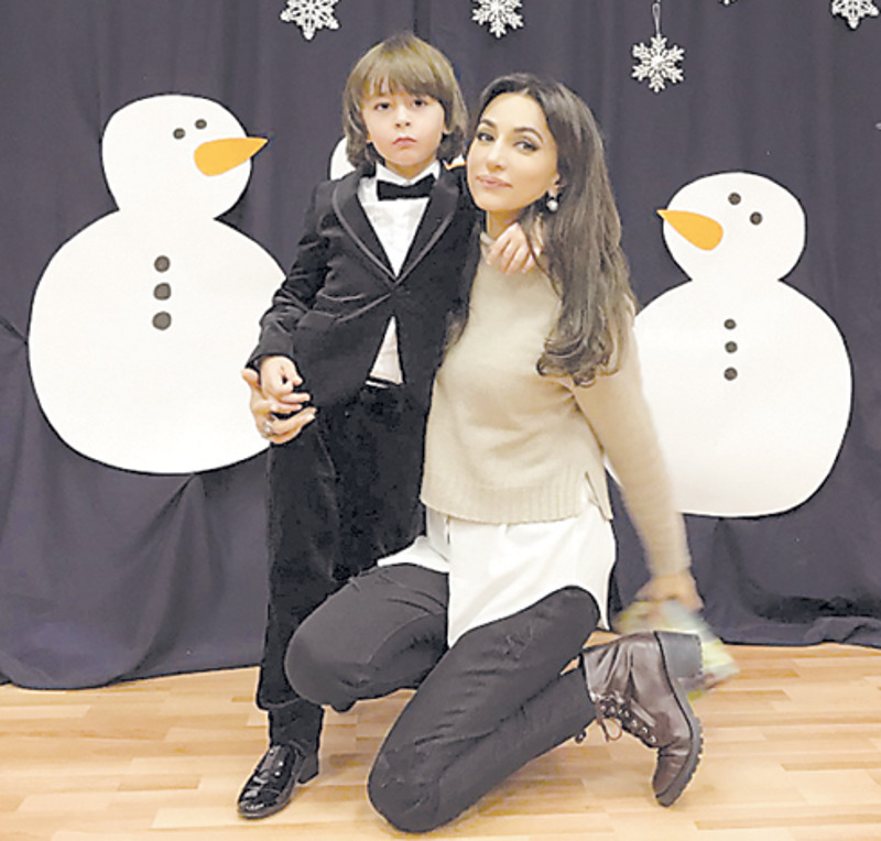 Зара с сыном