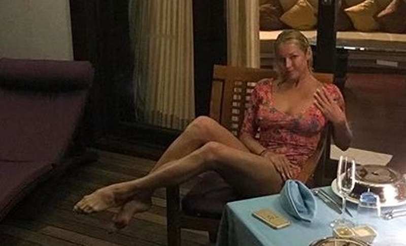 Без лишней одежды 