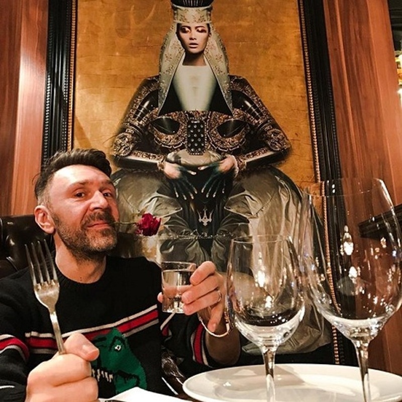 С праздниками!