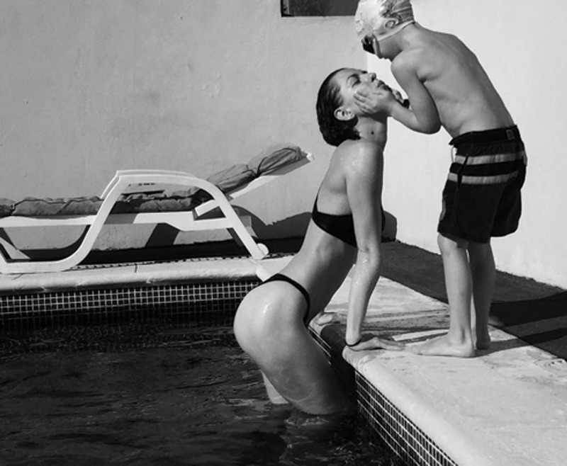 Лянка Грыу с сыном