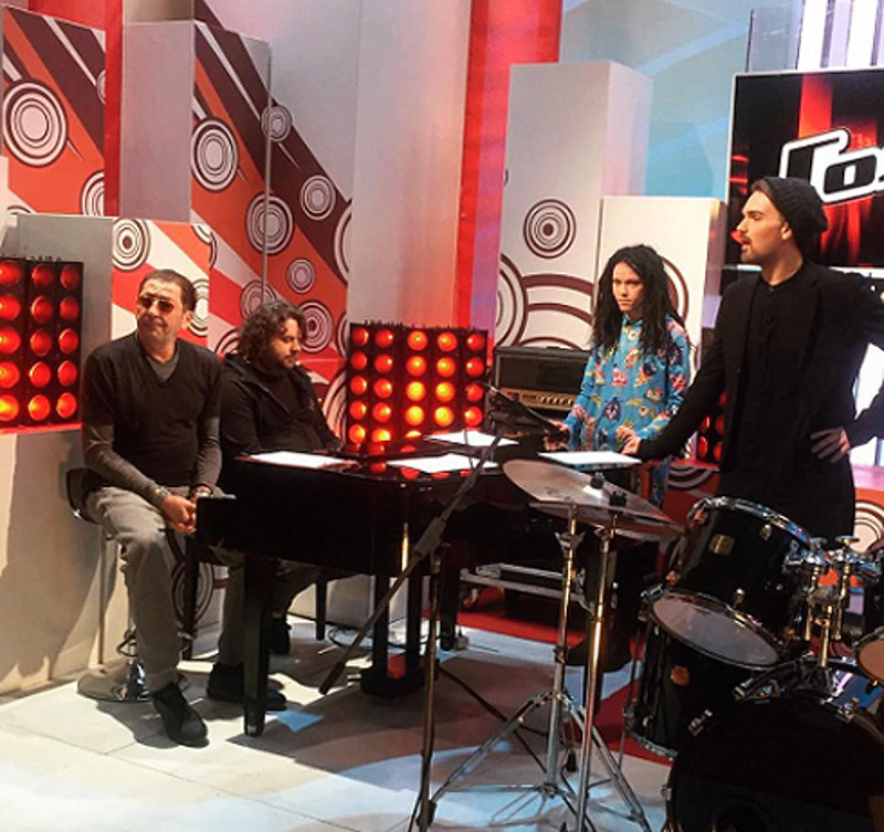 Артист на репетиции со своим наставником Григорием Лепсом 