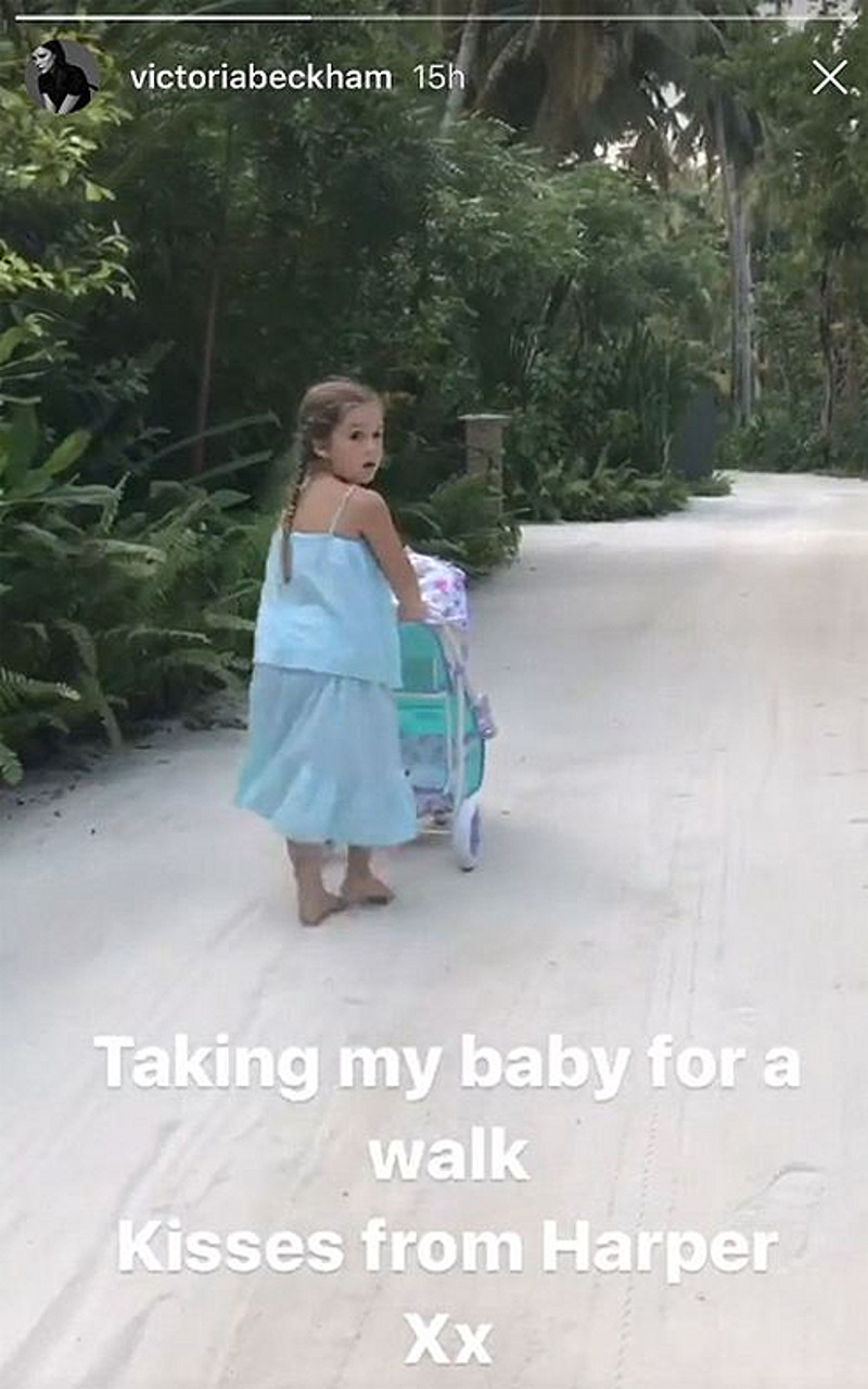Виктория показала подросшую Харпер
