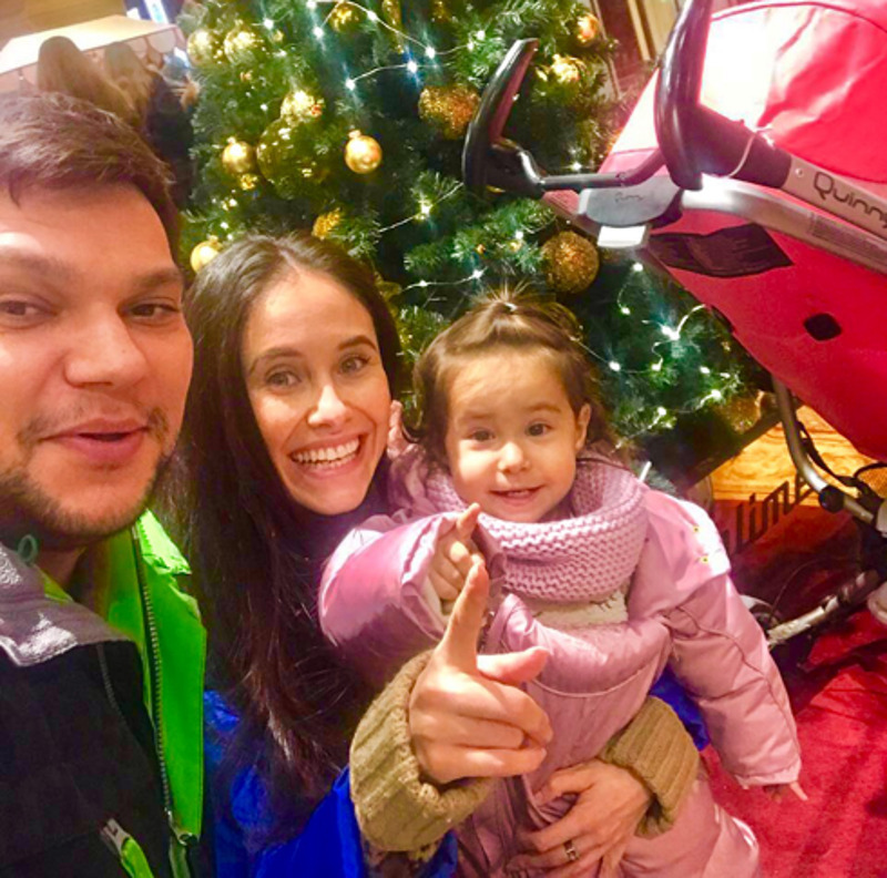 Илана Юрьева с мужем и дочерью