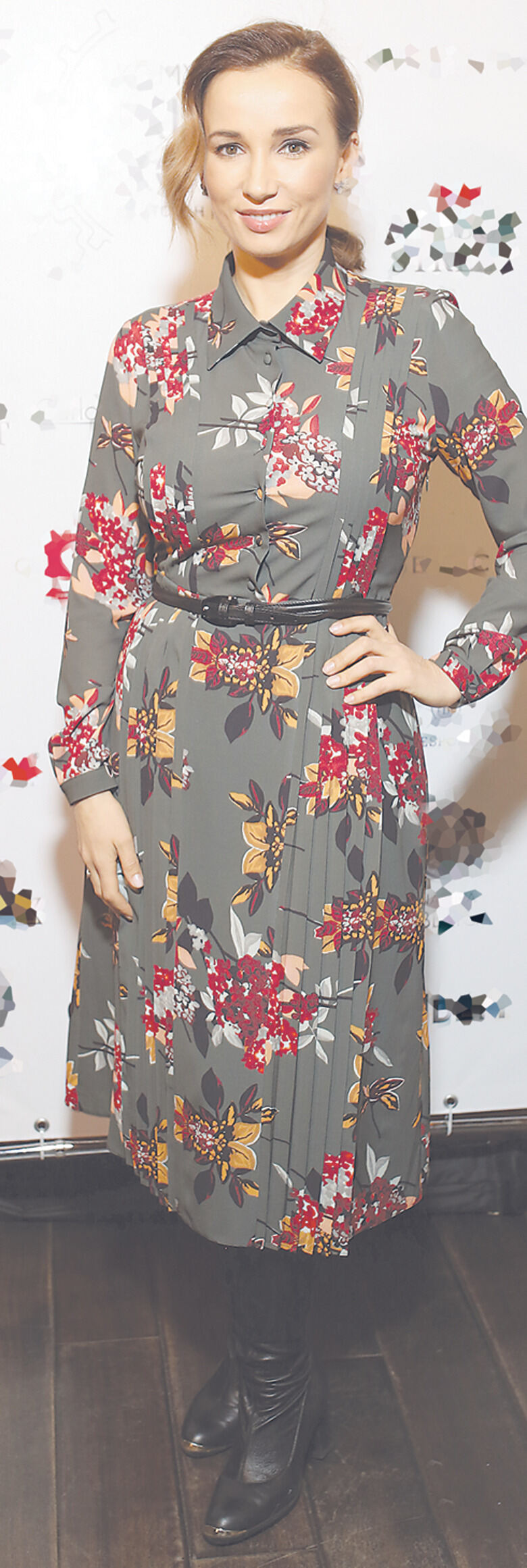 Анфиса Чехова выбрала асексуальное платье