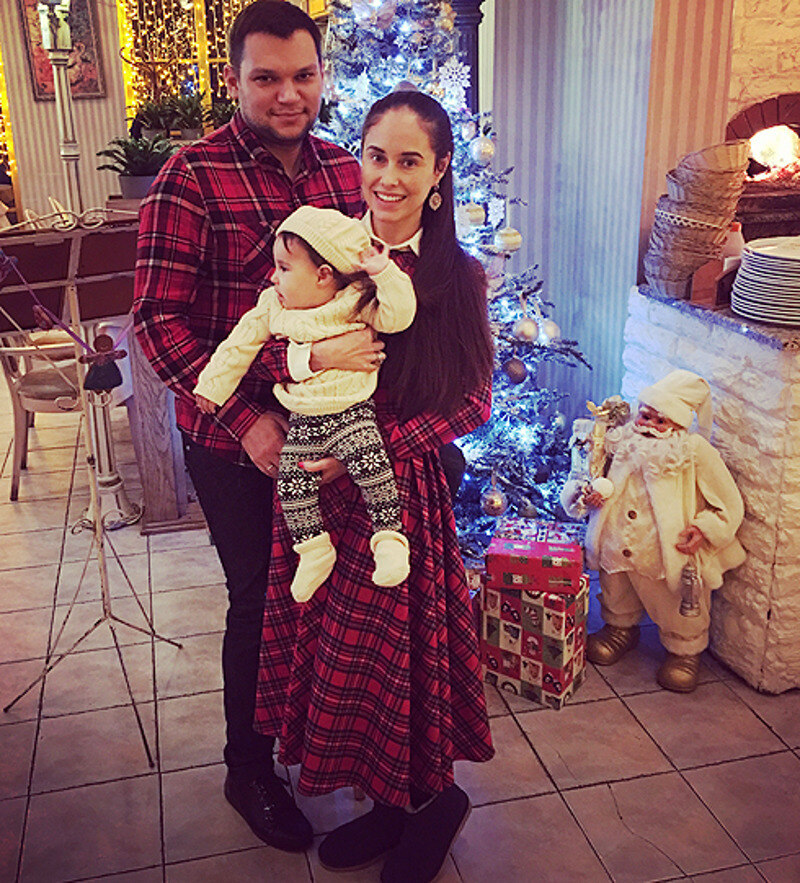 Илана Юрьева с семьей