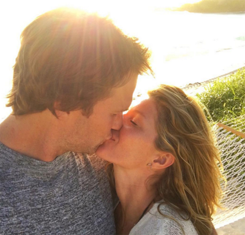 Жизель Бундхен и Том Брэди поженились в 2009 году