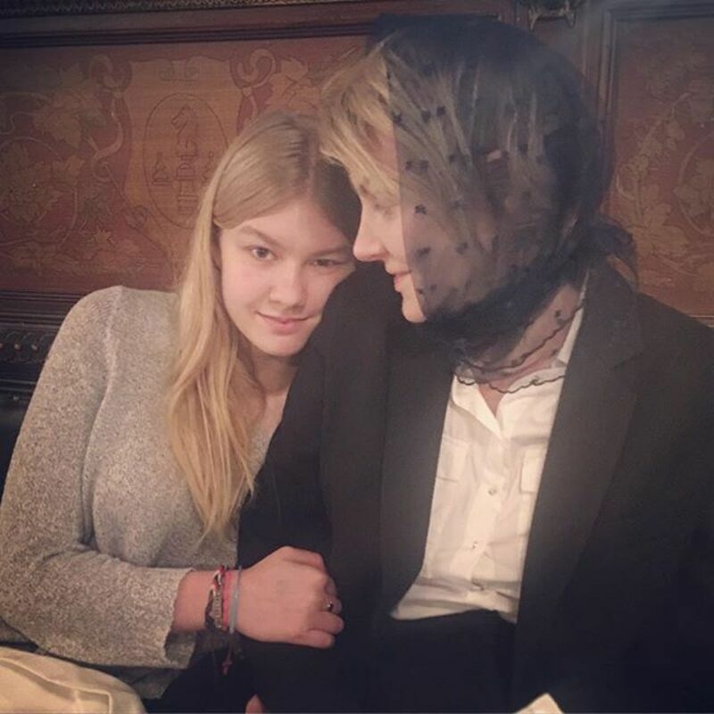 Мать и дочь очень близки