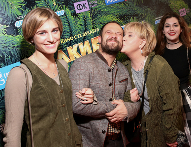 Татьяна Догилева и Кирилл Плетнев с женой