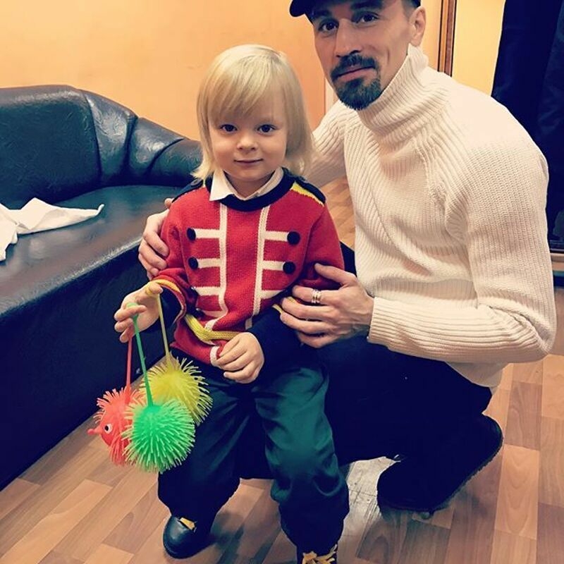 Саша Плющенко с любимым крестным