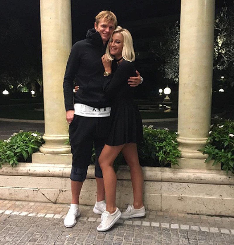 Бузову и Тарасова должны развести, по слухам, 30 декабря