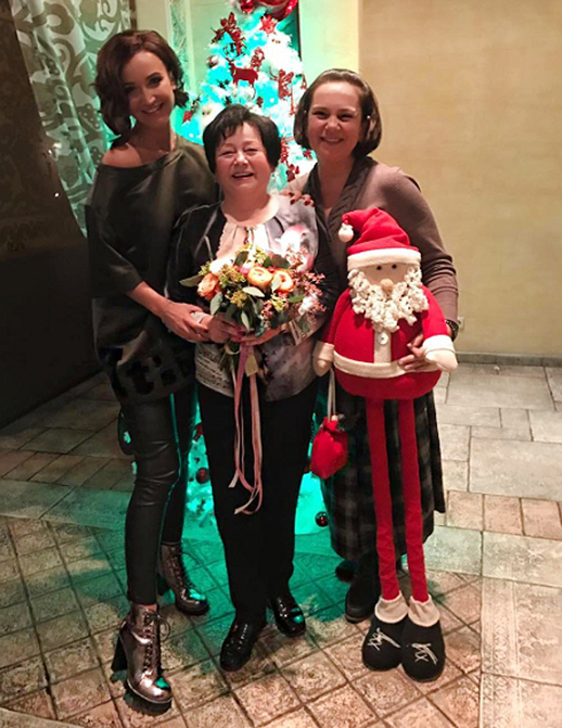 buzova86: «3 поколения вместе: бабуля, мама и я. Берегите и цените своих близких здесь и сейчас»