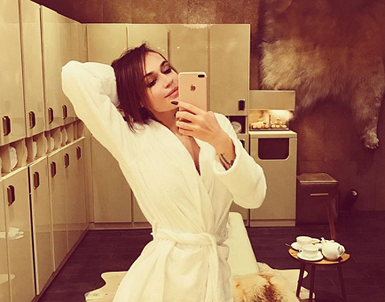 Алена Водонаева в спа-центре