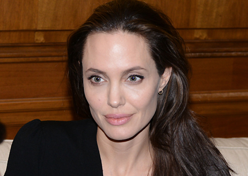 Анджелина Джоли