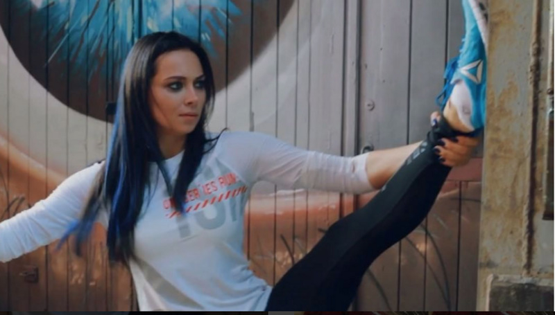 Настасья любит экспериментировать с волосами