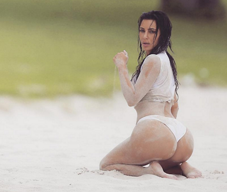 Моду на пышные формы ввела Ким Кардашьян 