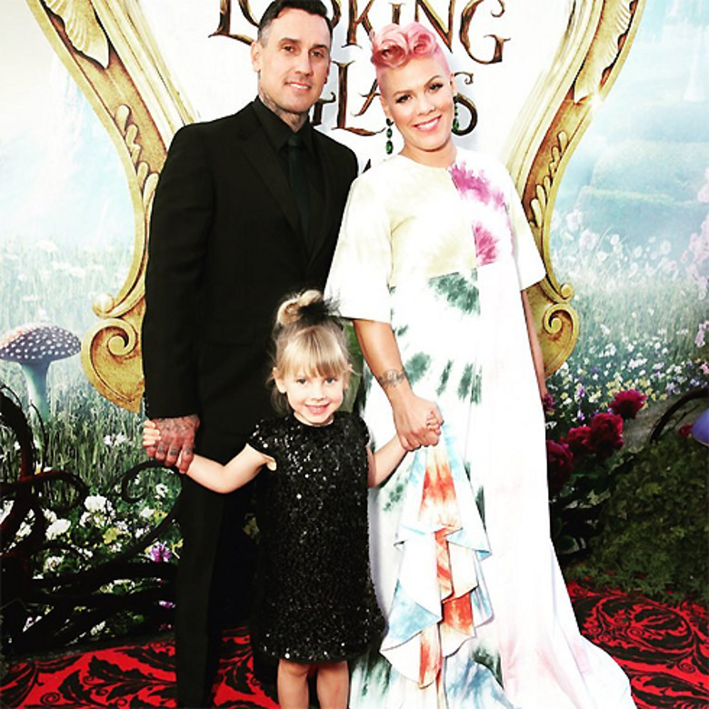 Пинк с мужем Кэри Хартом и дочкой Уиллоу